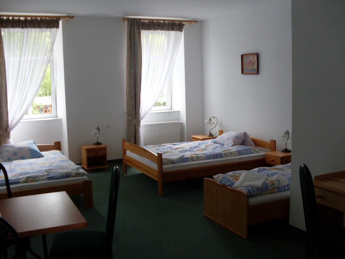 Hotel Krokus カミェンナ・グラ エクステリア 写真